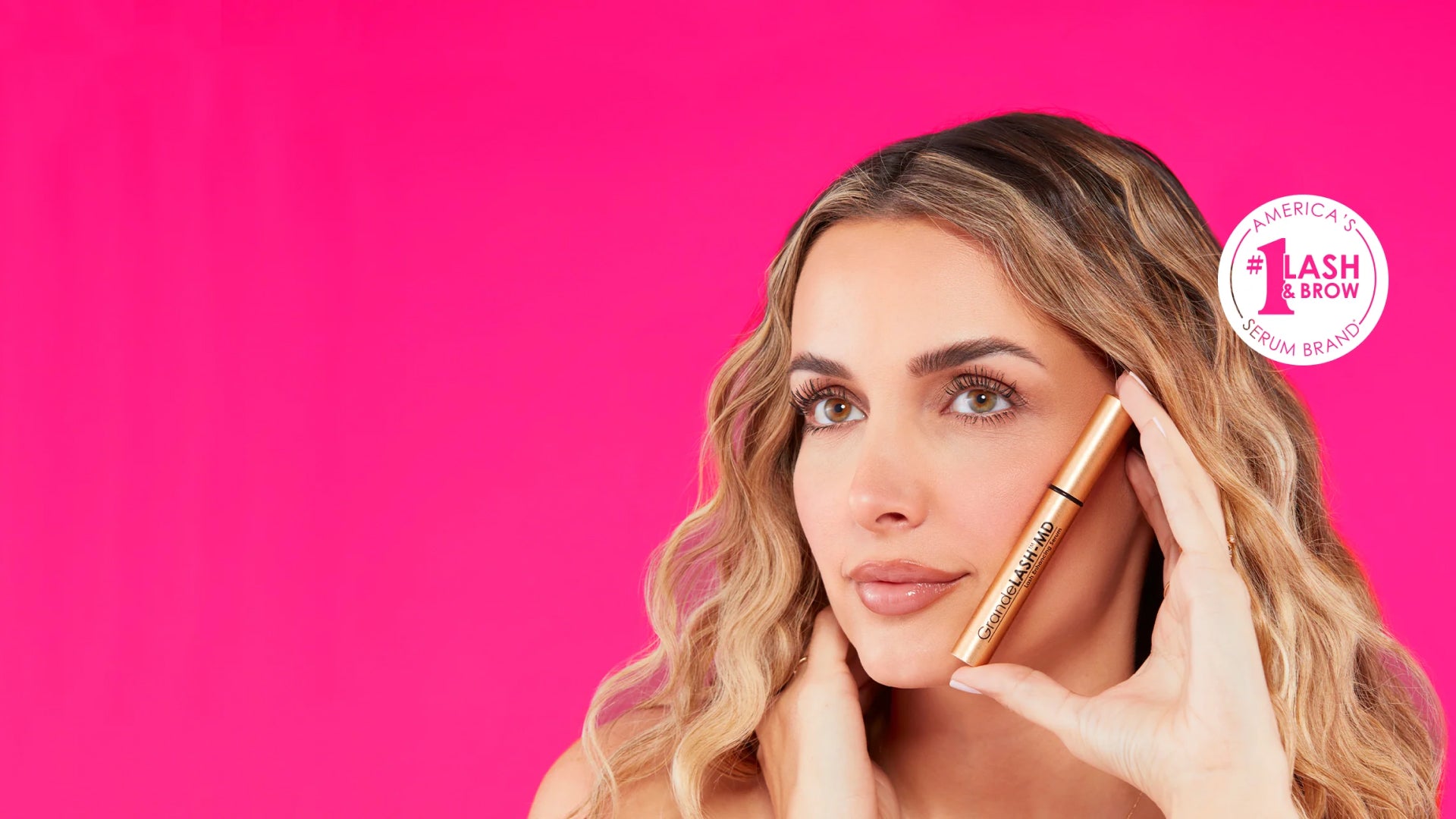 Hemmeligheten bak drømmebryn og fantastiske vipper avslørt - Grande Cosmetics!